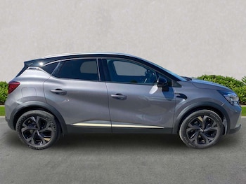 Used Renault Captur 2024 for sale - 78614821: Photo