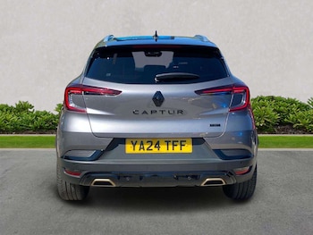 Used Renault Captur 2024 for sale - 78614821: Photo