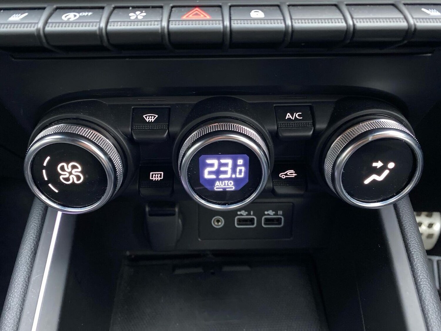 Used Renault Clio 2025 for sale - 77034632: Photo 14