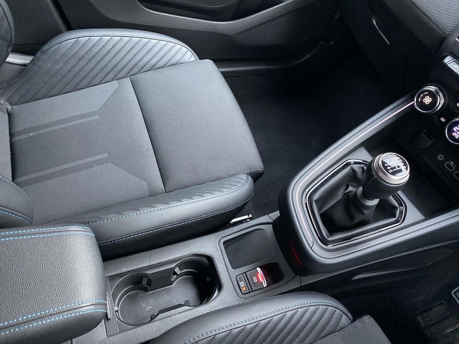 Used Renault Clio 2025 for sale - 77034632: Photo 15