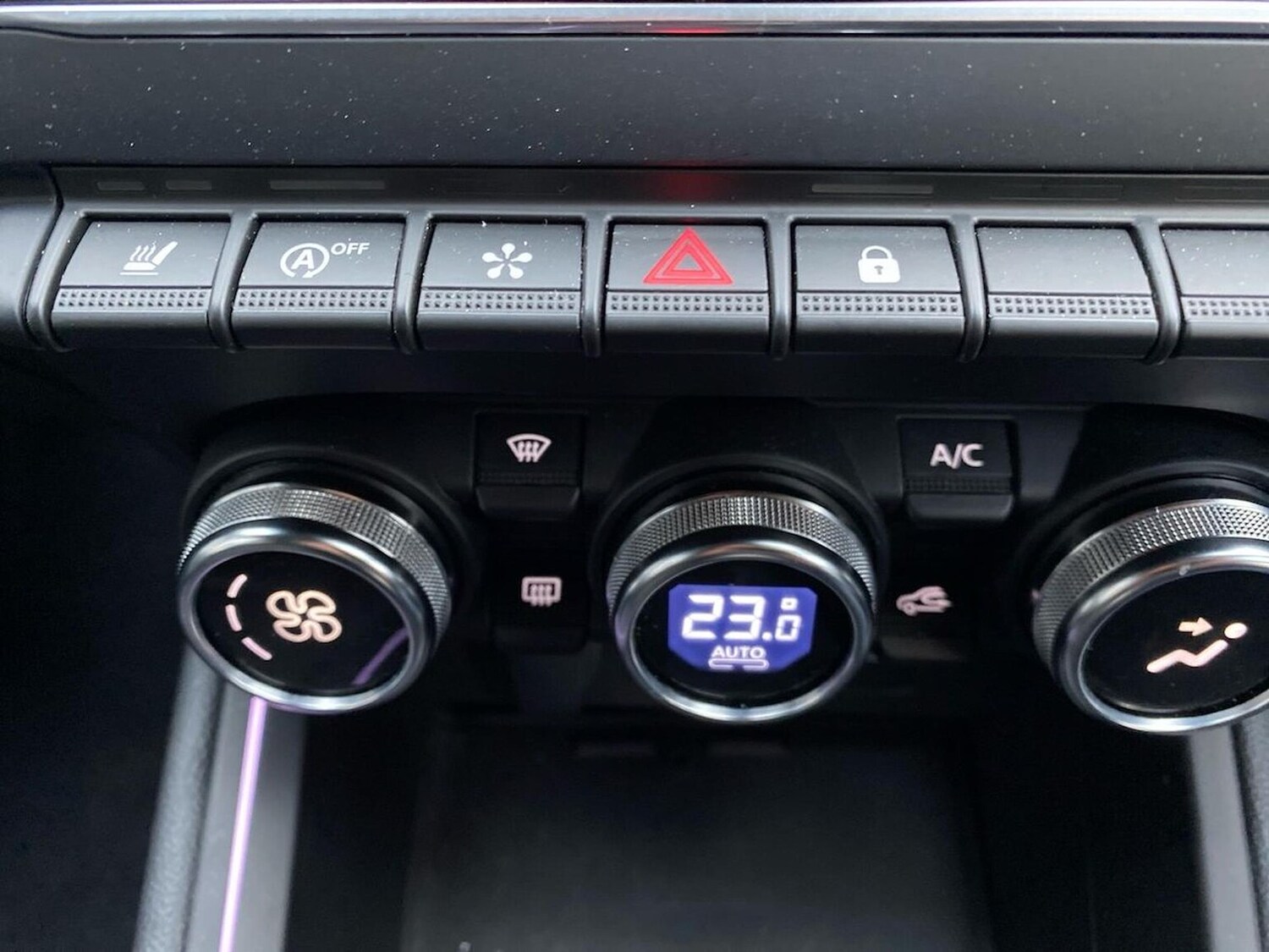 Used Renault Clio 2025 for sale - 77034632: Photo 24