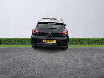 Used Renault Clio 2023 for sale - 79017702: Photo