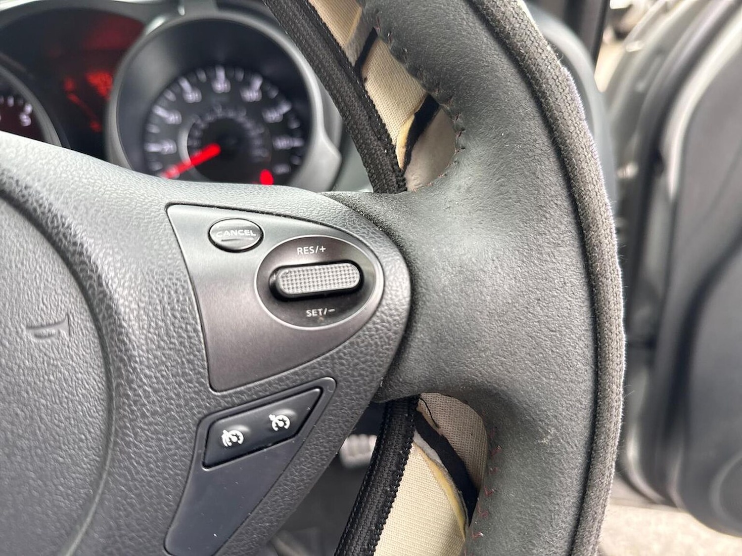 Used Nissan Juke 2015 for sale - 76313857: Photo 26