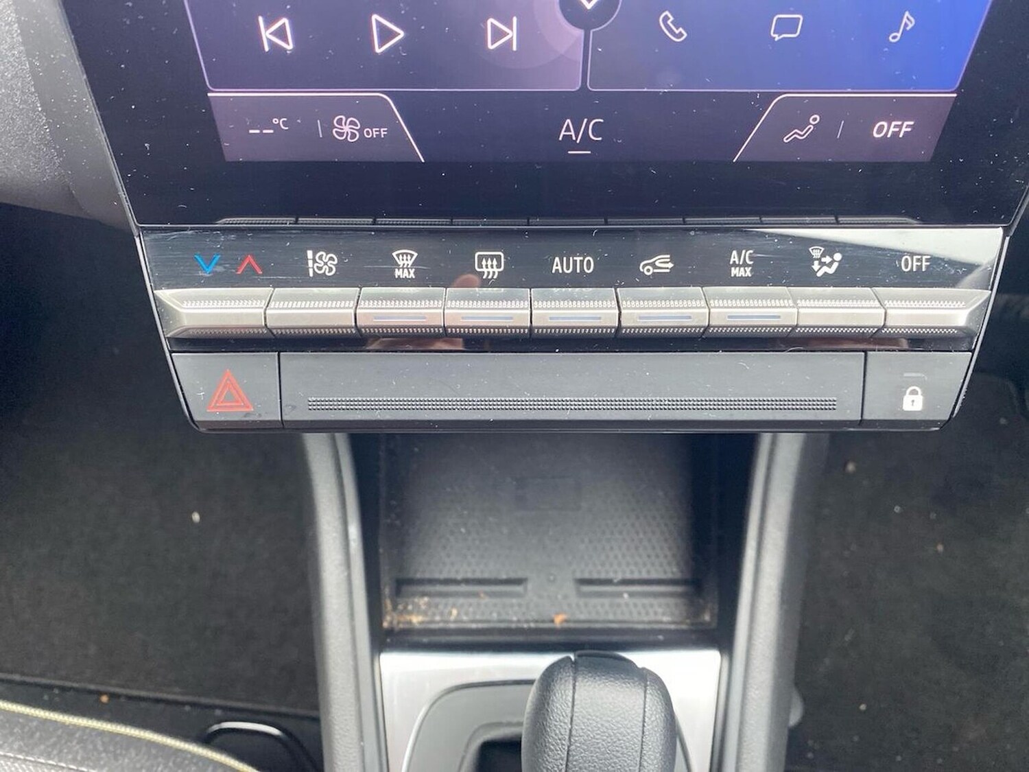 Used Renault Captur 2025 for sale - 76490526: Photo 12