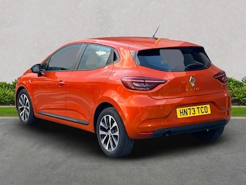Used Renault Clio 2023 for sale - 75475650: Photo