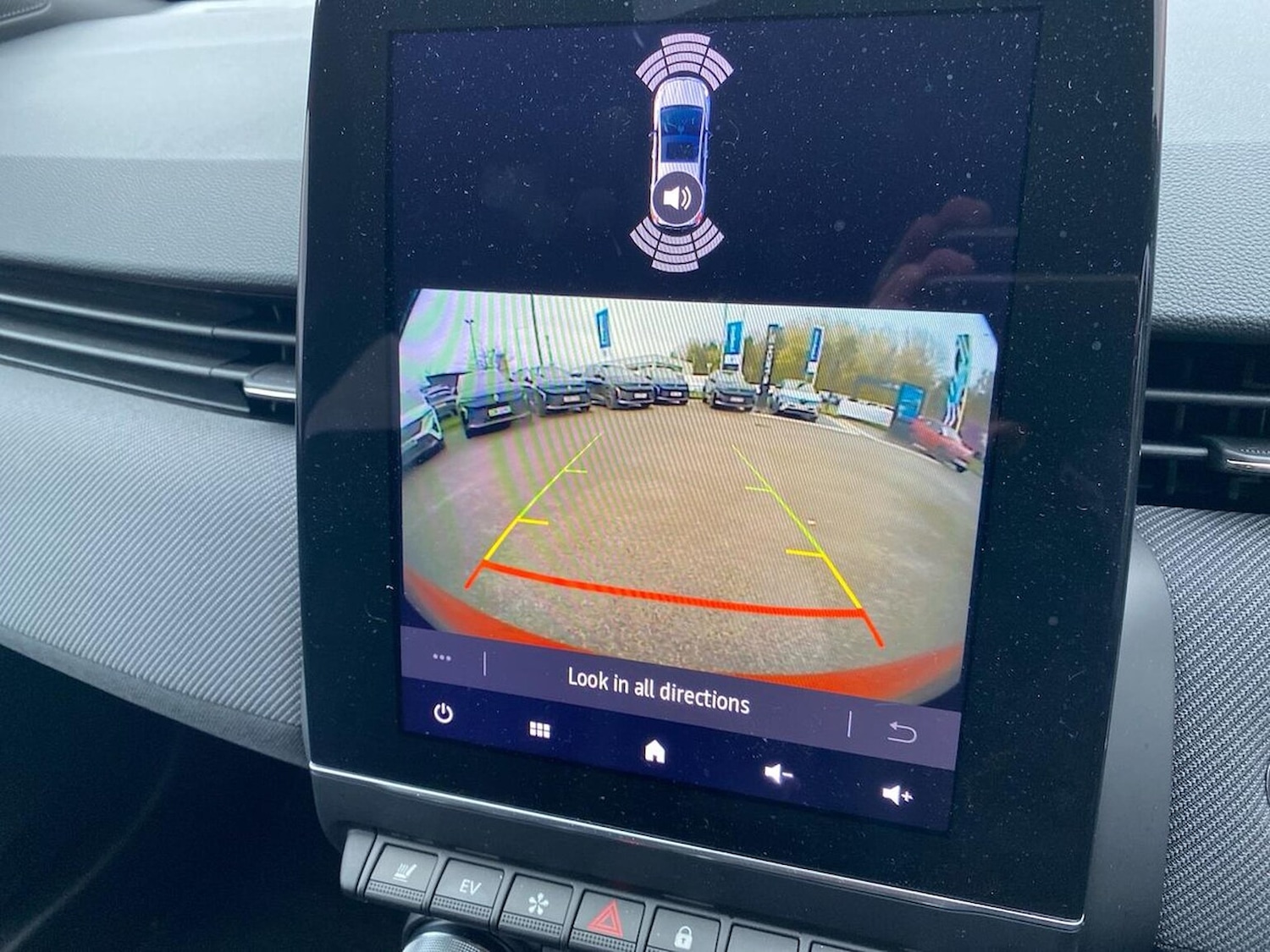 Used Renault Clio 2025 for sale - 76554240: Photo 23