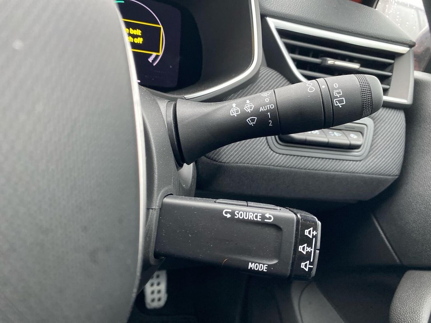 Used Renault Clio 2025 for sale - 76554240: Photo 28