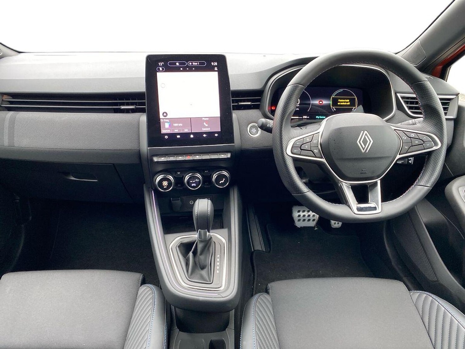 Used Renault Clio 2025 for sale - 76554240: Photo 8