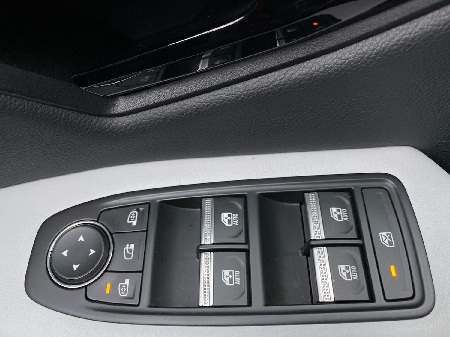 Used Renault Scenic E-Tech 2024 for sale - 76449591: Photo 21