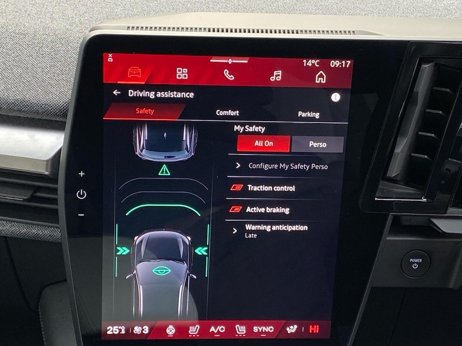 Used Renault Scenic E-Tech 2024 for sale - 76449591: Photo 25