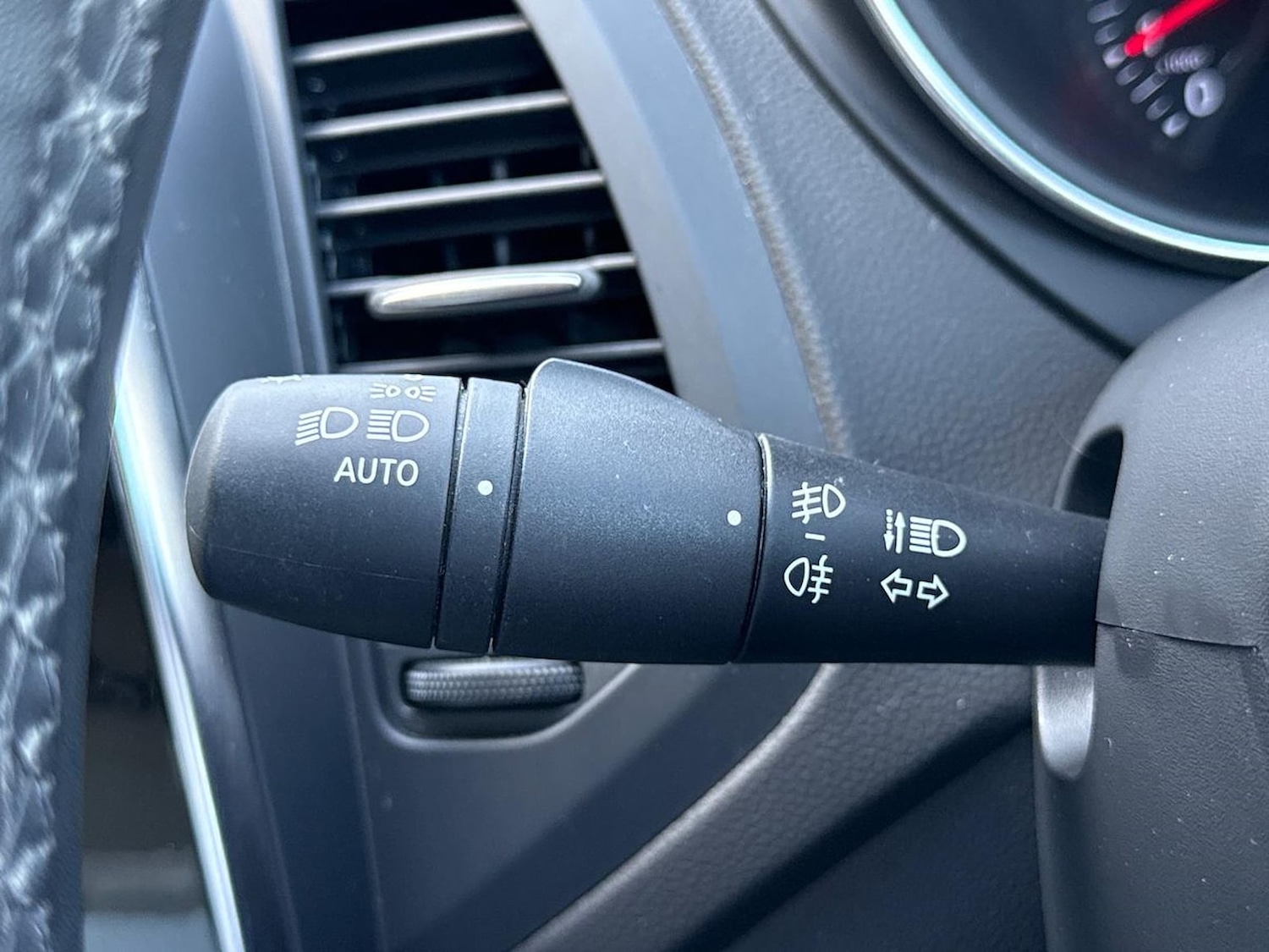 Used Renault Captur 2019 for sale - 78195444: Photo 29