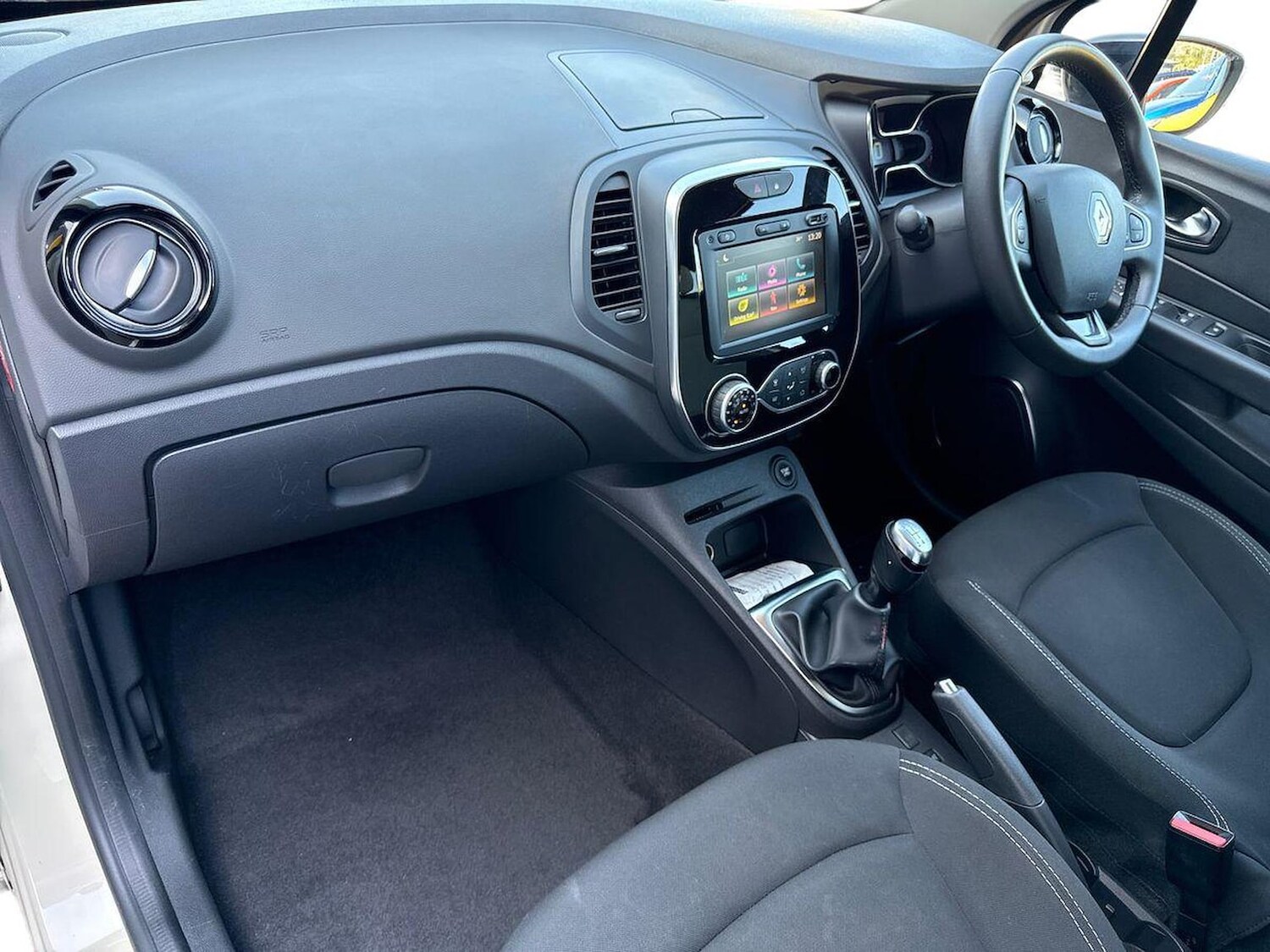 Used Renault Captur 2019 for sale - 78195444: Photo 7