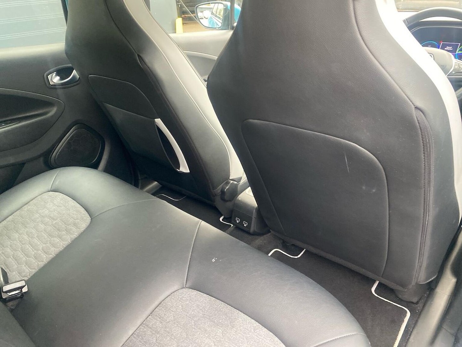 Used Renault Zoe 2021 for sale - 76627962: Photo 39