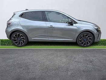 Used Renault Clio 2024 for sale - 78802763: Photo