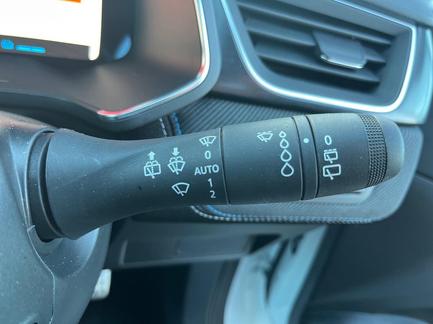 Used Renault Captur 2024 for sale - 77012411: Photo 30