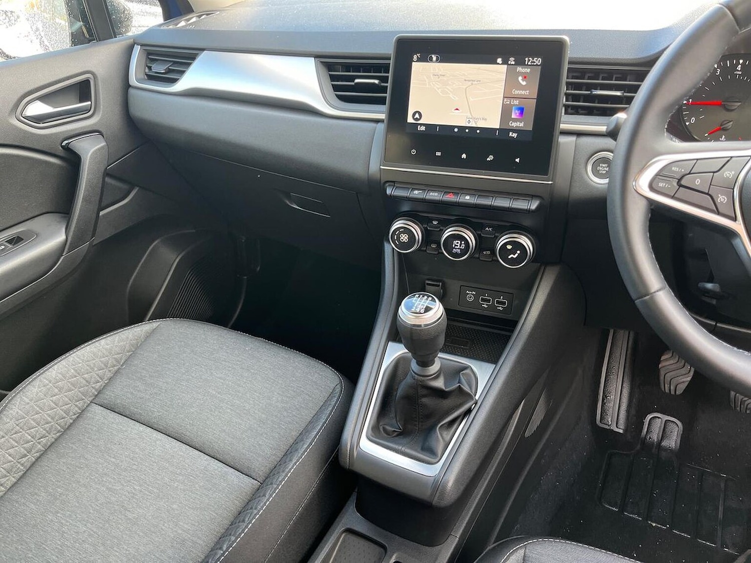 Used Renault Captur 2022 for sale - 76682631: Photo 13