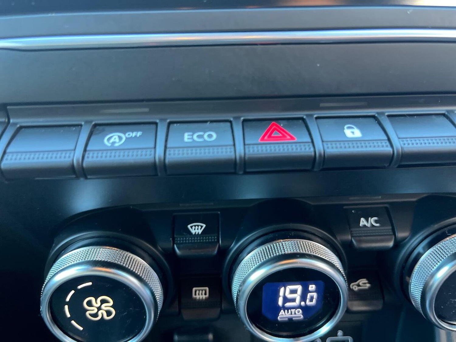 Used Renault Captur 2022 for sale - 76682631: Photo 22