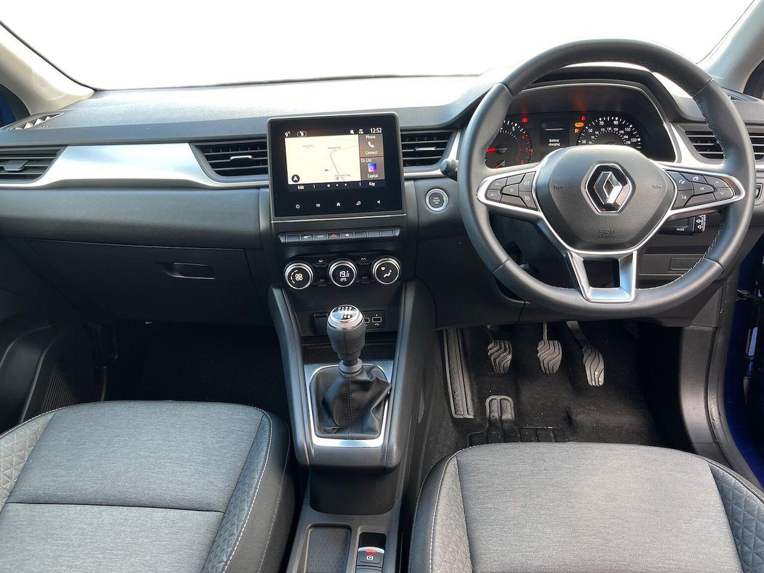 Used Renault Captur 2022 for sale - 76682631: Photo 8