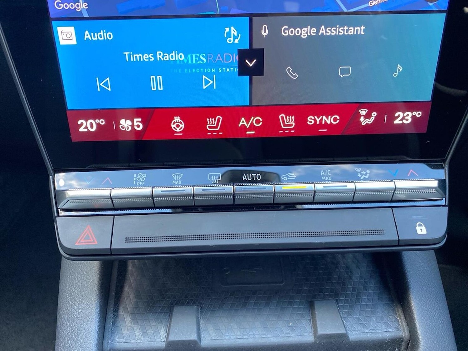 Used Renault Scenic E-Tech 2024 for sale - 76392472: Photo 12