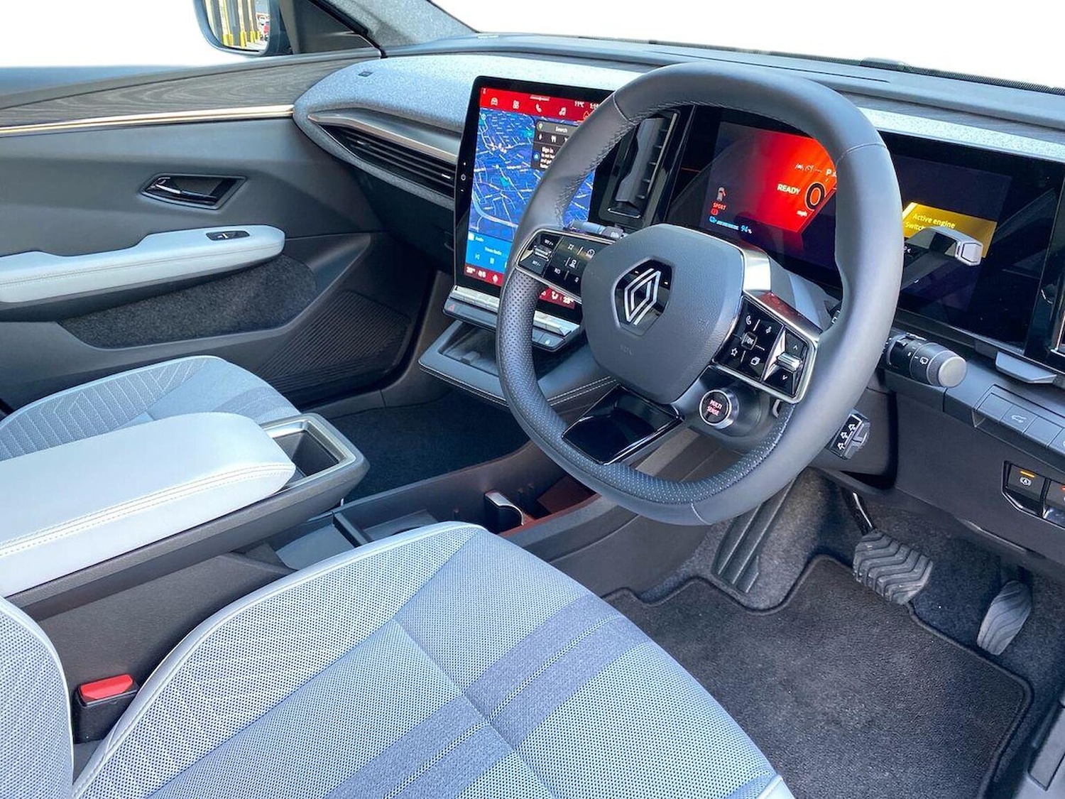 Used Renault Scenic E-Tech 2024 for sale - 76392472: Photo 15