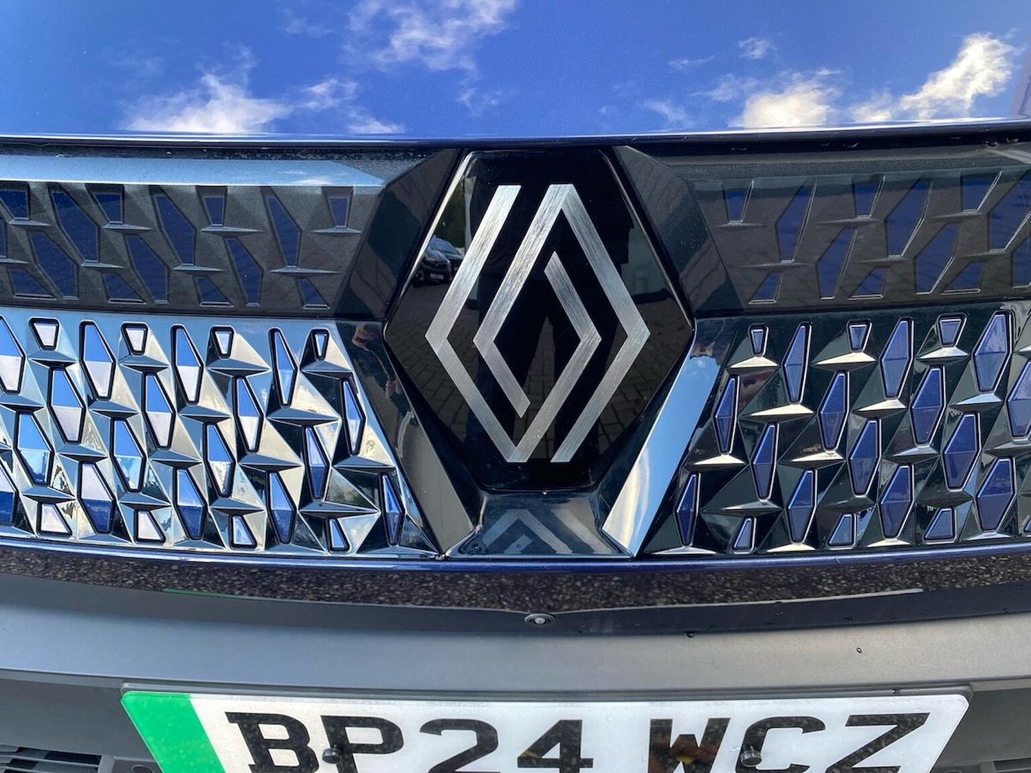 Used Renault Scenic E-Tech 2024 for sale - 76392472: Photo 32