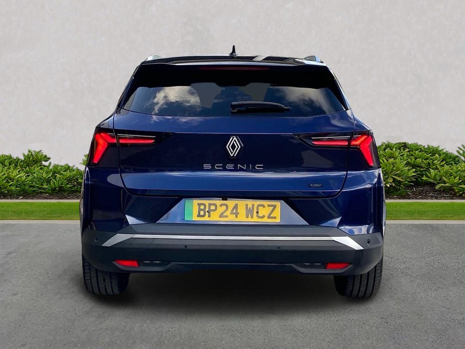 Used Renault Scenic E-Tech 2024 for sale - 76392472: Photo 4