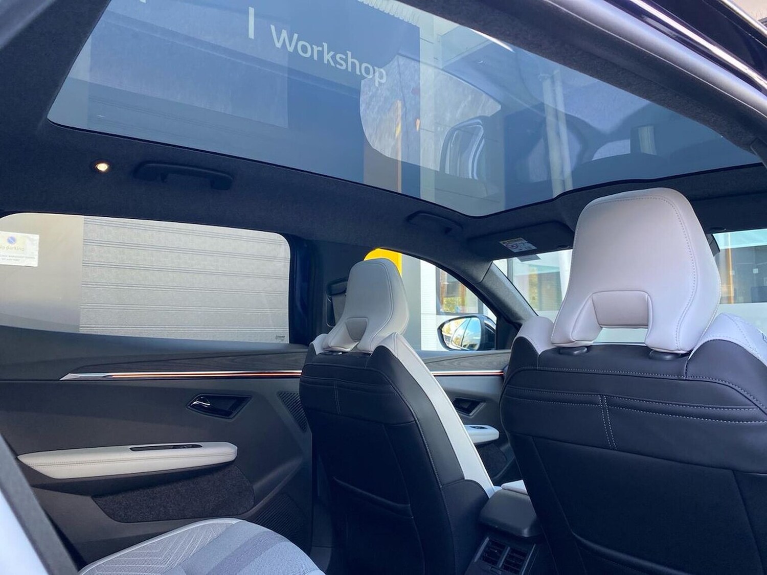 Used Renault Scenic E-Tech 2024 for sale - 76392472: Photo 45