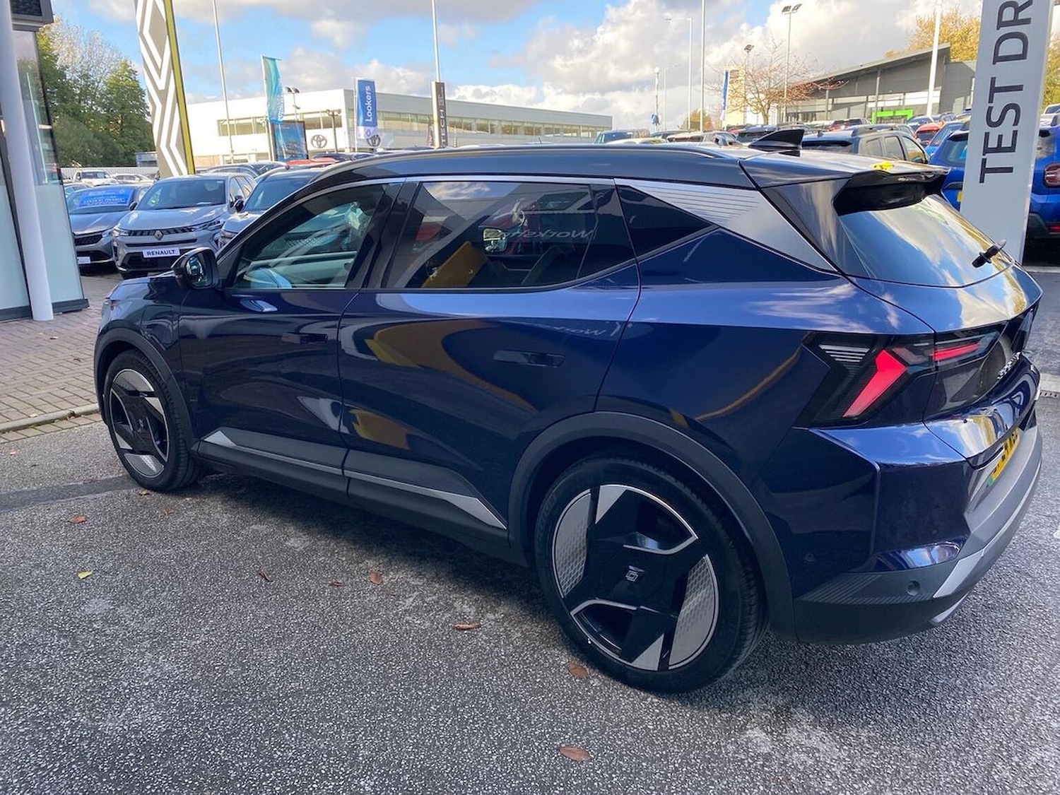 Used Renault Scenic E-Tech 2024 for sale - 76392472: Photo 47