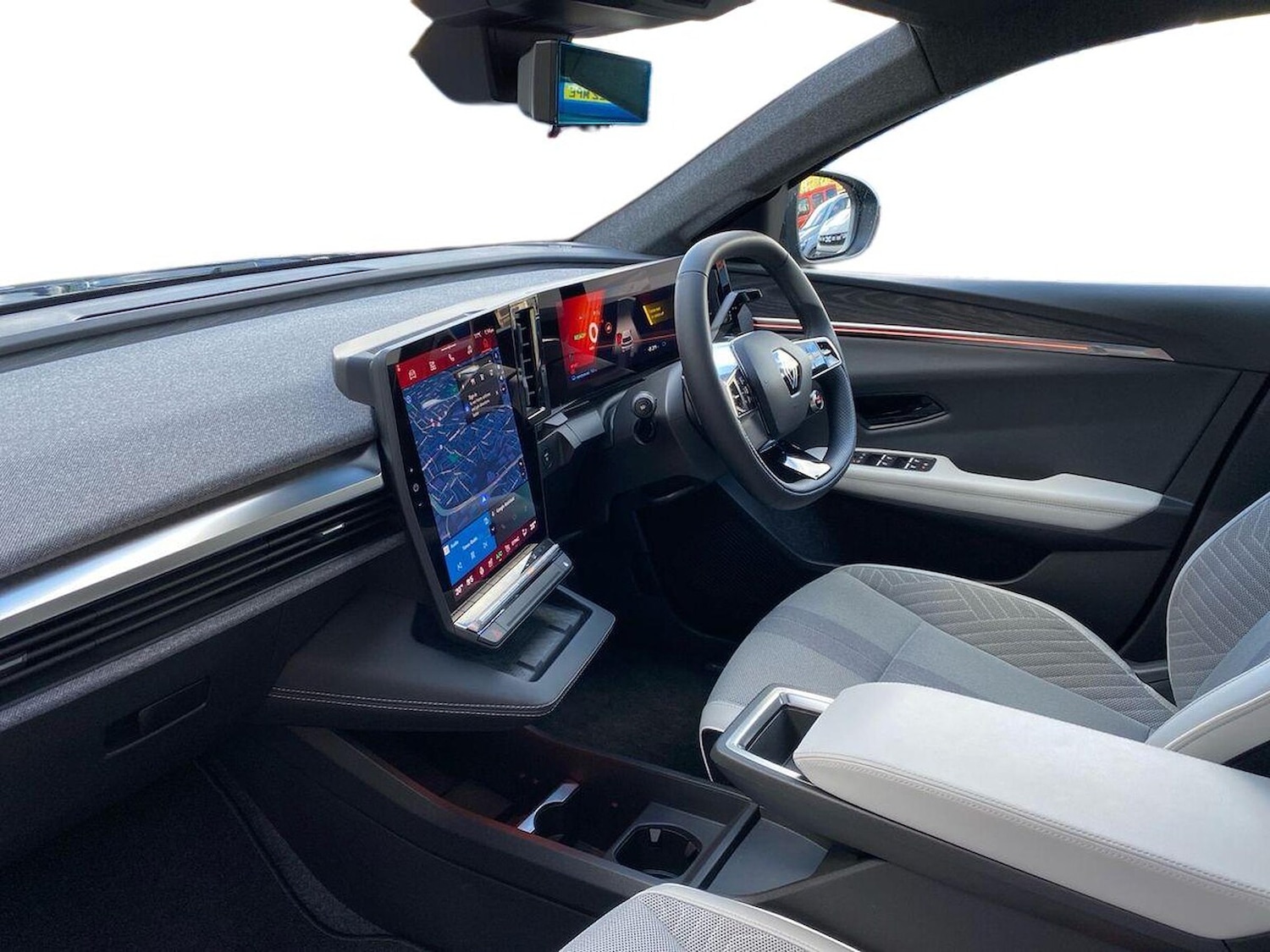 Used Renault Scenic E-Tech 2024 for sale - 76392472: Photo 7