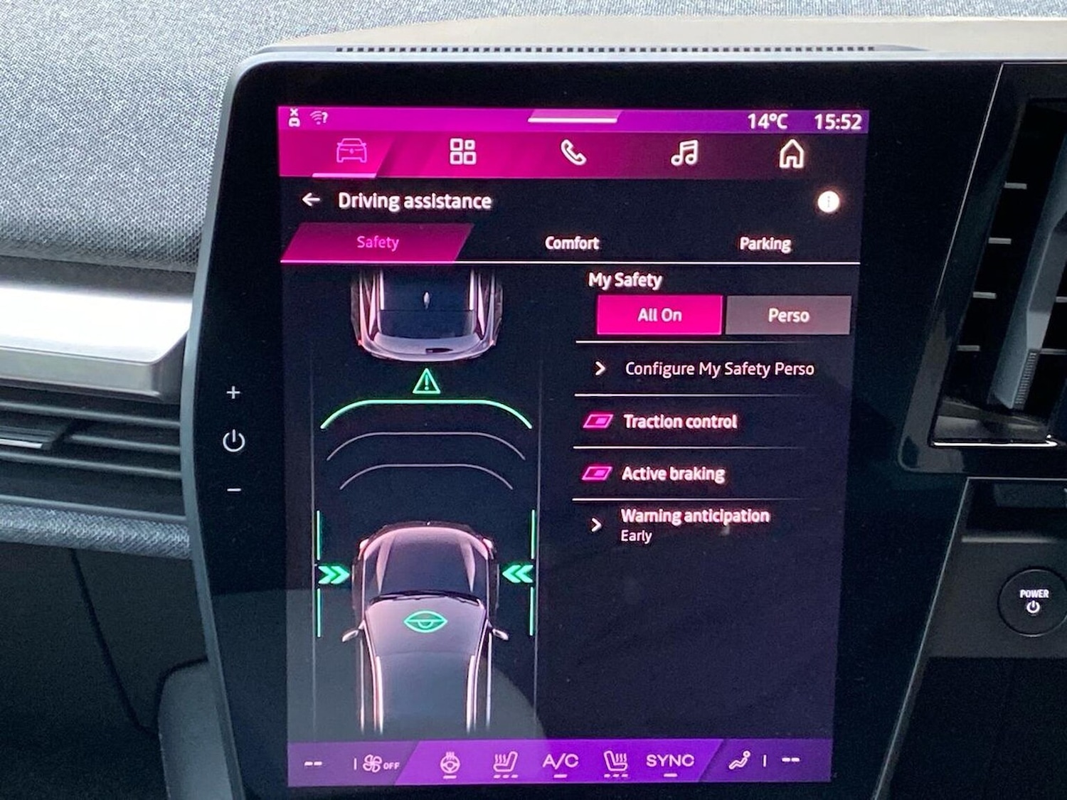 Used Renault Scenic E-Tech 2024 for sale - 76430821: Photo 25