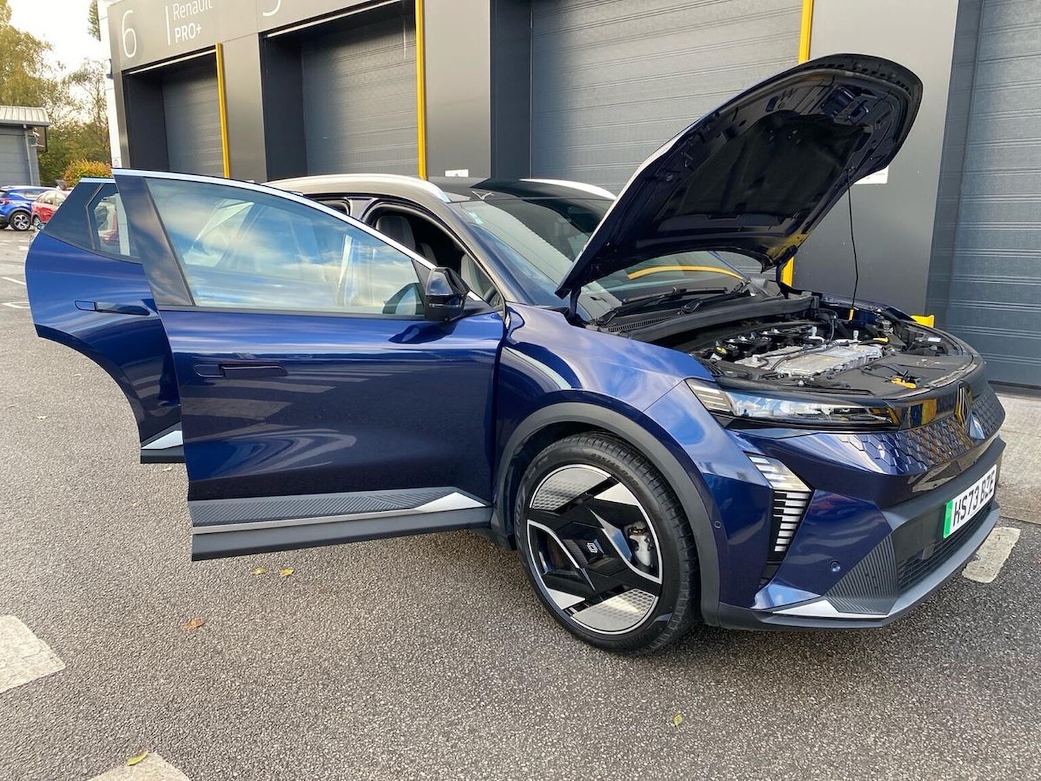 Used Renault Scenic E-Tech 2024 for sale - 76430821: Photo 40