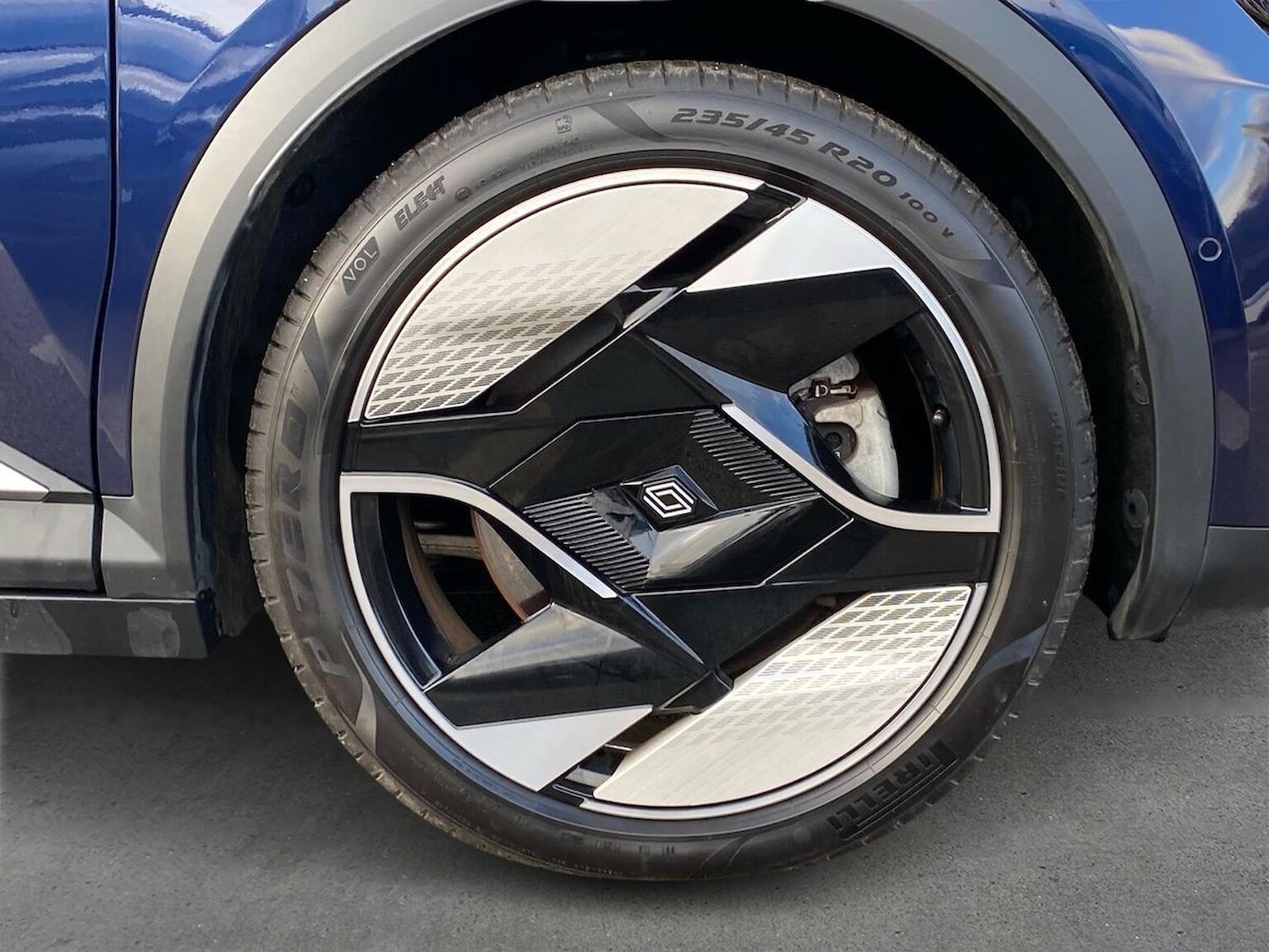 Used Renault Scenic E-Tech 2024 for sale - 76430821: Photo 6