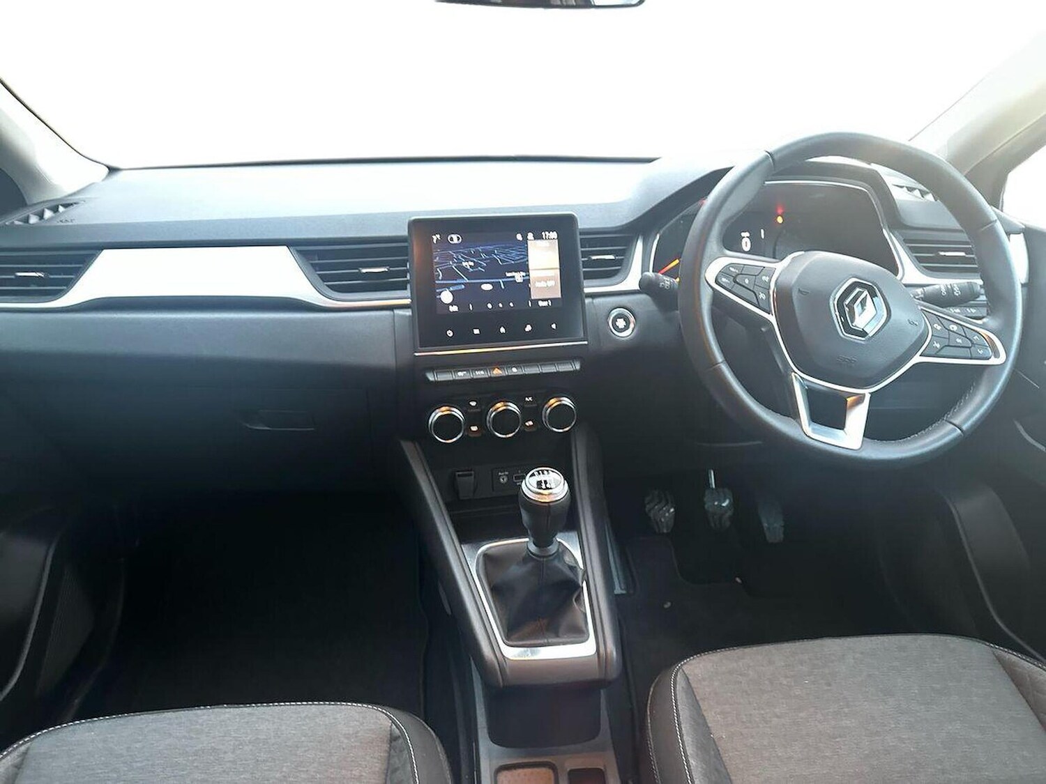 Used Renault Captur 2023 for sale - 78026147: Photo 8