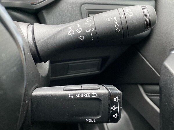 Used Renault Captur 2024 for sale - 75644393: Photo 29