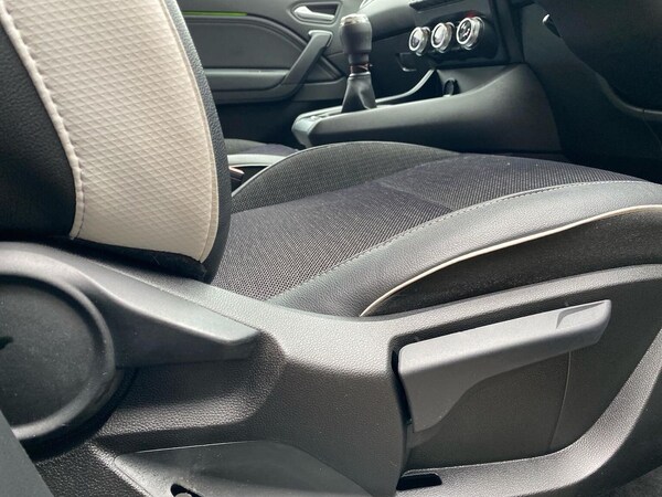 Used Renault Captur 2024 for sale - 75644393: Photo 30