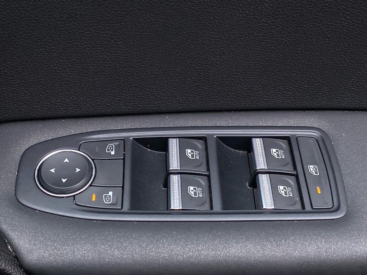 Used Renault Captur 2024 for sale - 78026161: Photo 21