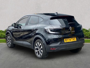 Used Renault Captur 2024 for sale - 78026161: Photo