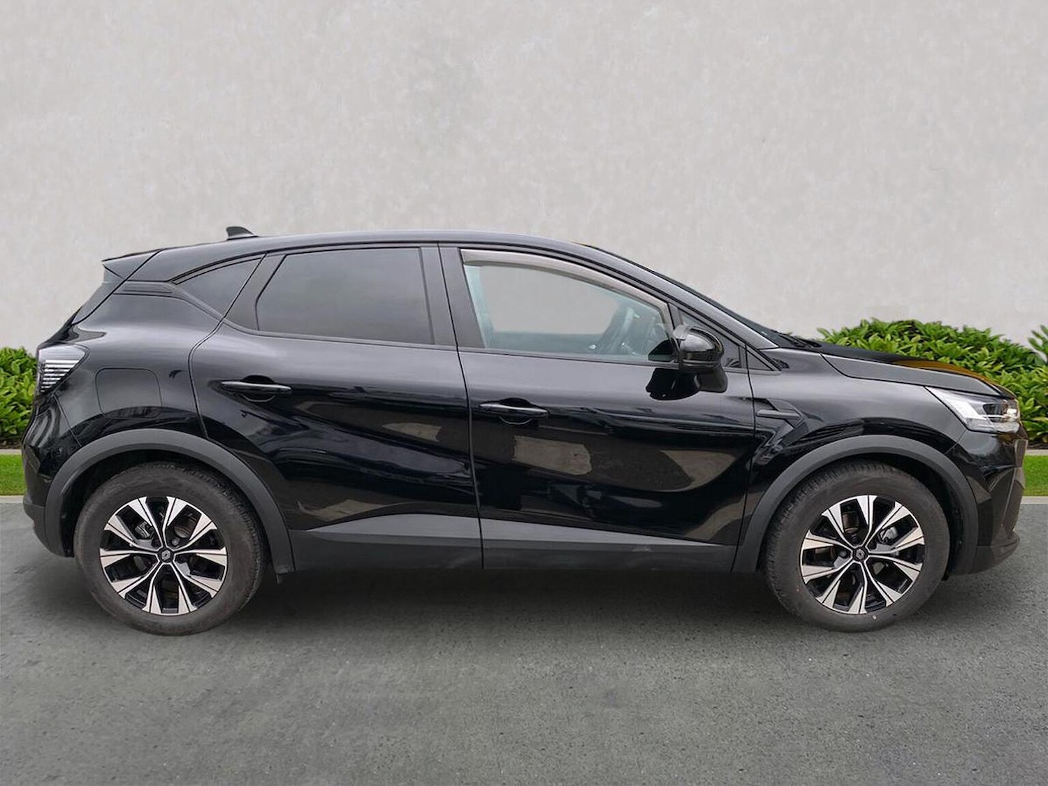Used Renault Captur 2024 for sale - 78026161: Photo 3