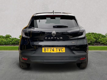 Used Renault Captur 2024 for sale - 78026161: Photo