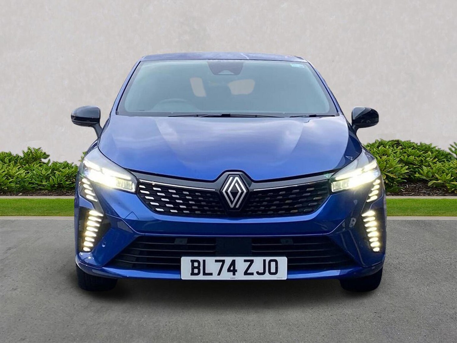 Used Renault Clio 2024 for sale - 77488323: Photo 5