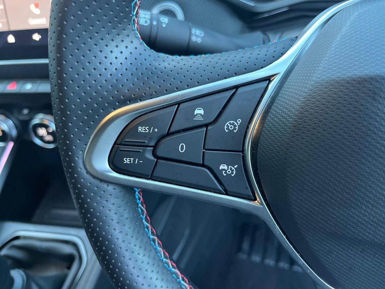 Used Renault Clio 2025 for sale - 77012405: Photo 29