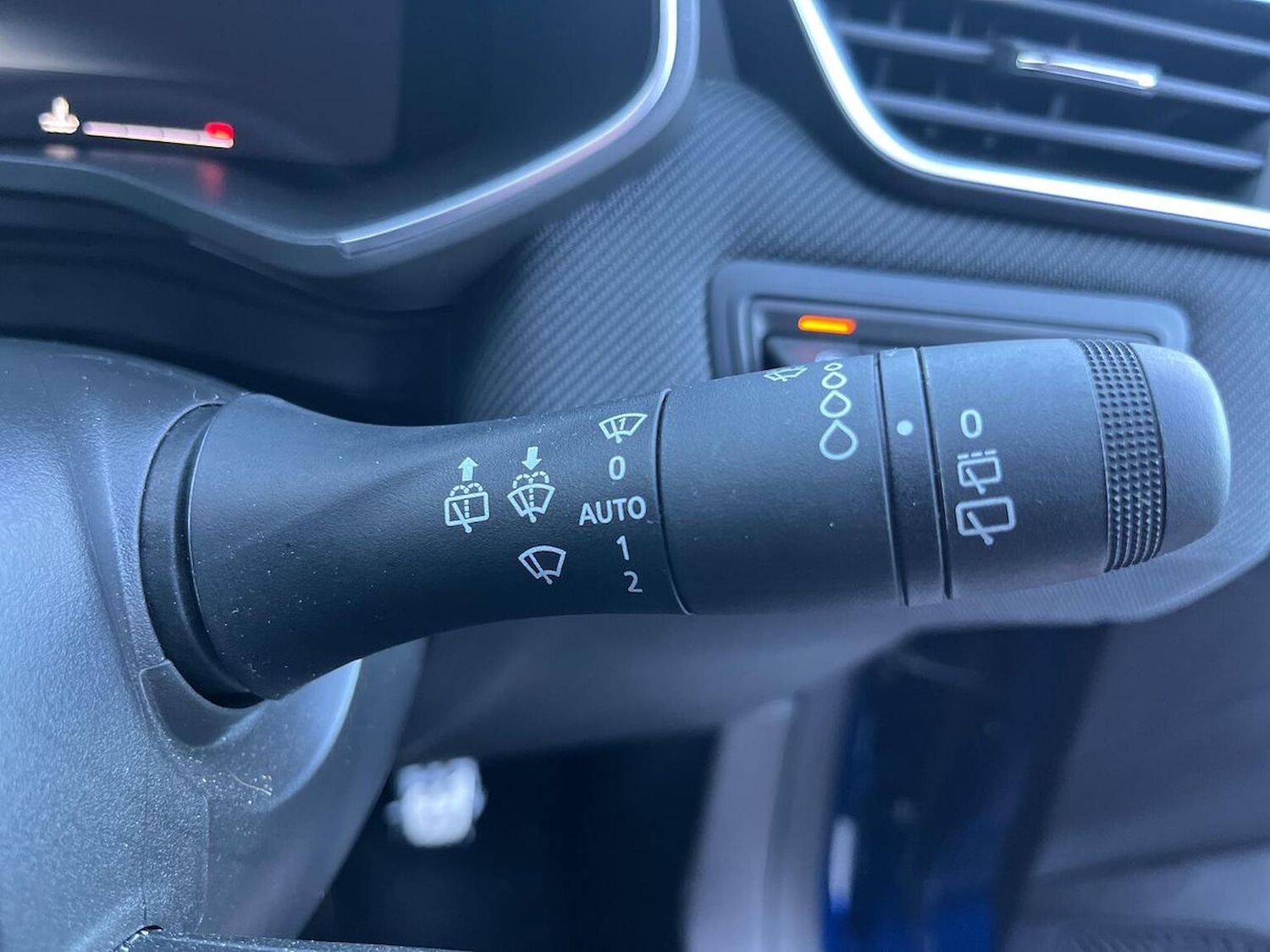 Used Renault Clio 2025 for sale - 77012405: Photo 30