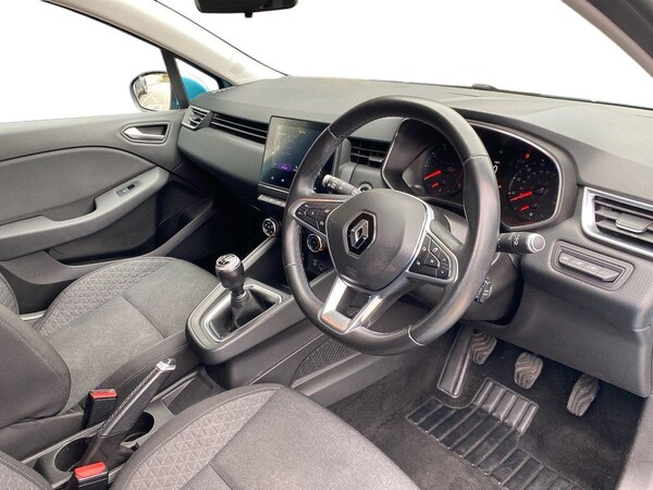 Used Renault Clio 2019 for sale - 76187180: Photo 15