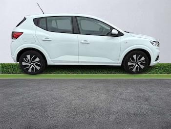 Used Dacia Sandero 2024 for sale - 78802790: Photo