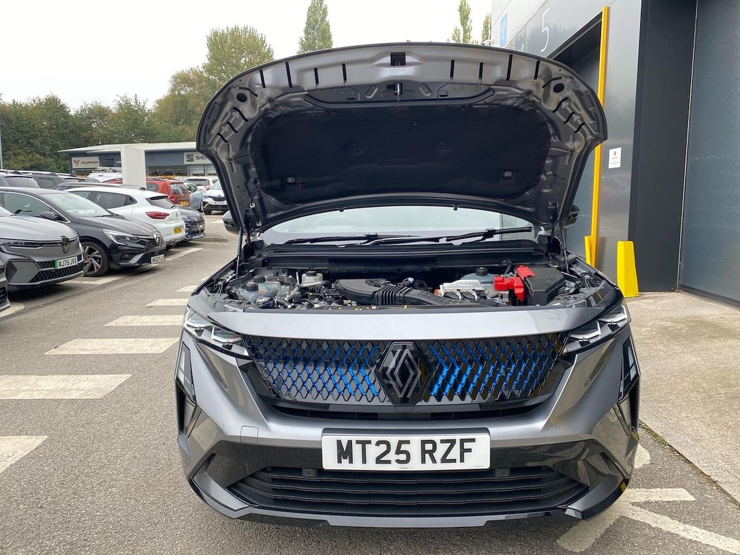 Used Renault Other 2025 for sale - 76770000: Photo 39