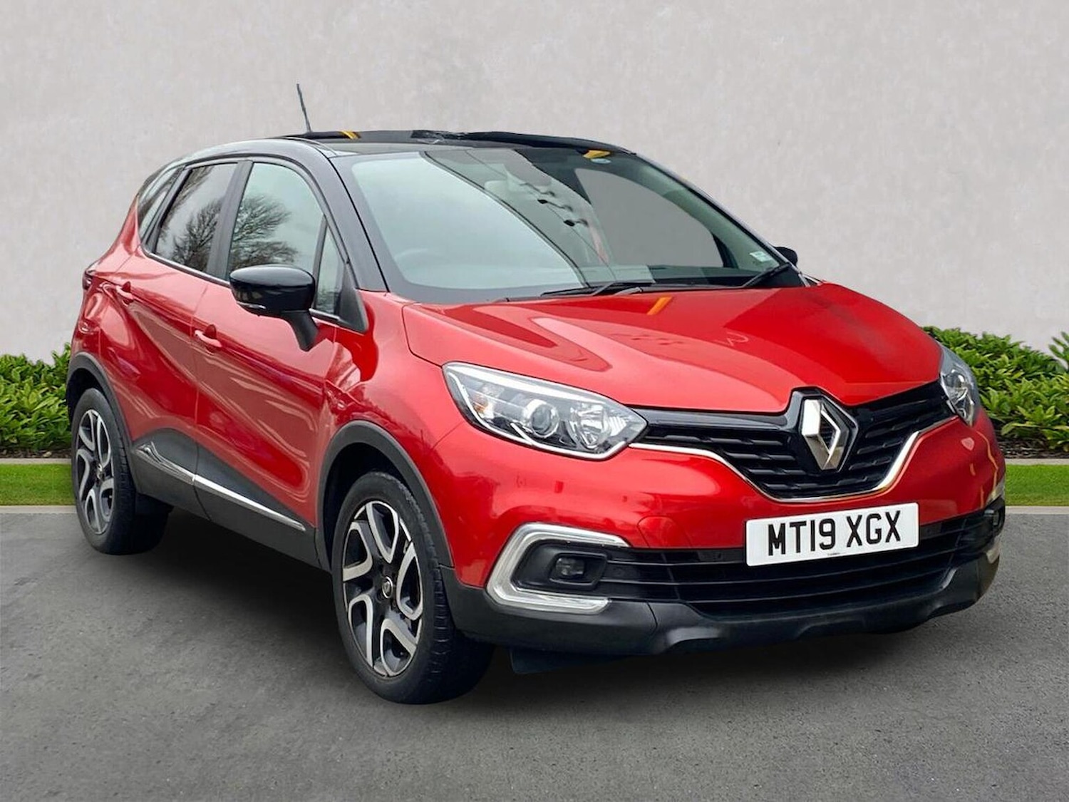 Used Renault Captur 2019 for sale - 77998740: Photo 1
