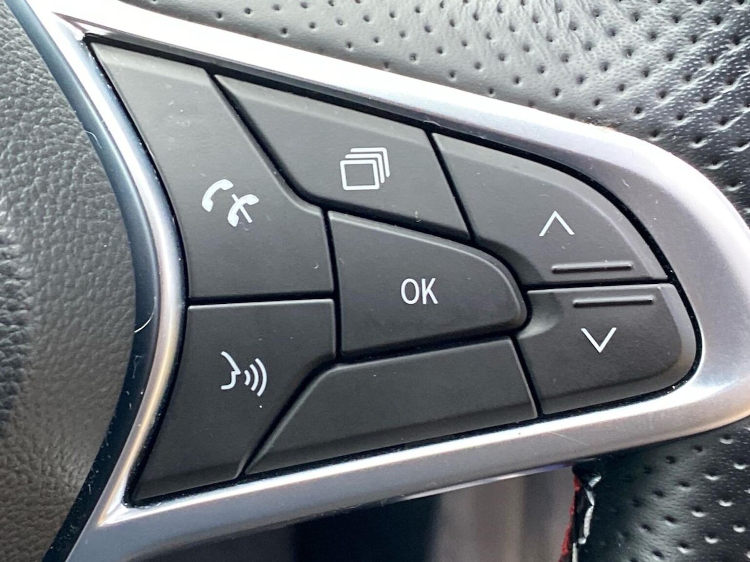 Used Renault Clio 2022 for sale - 76860074: Photo 27