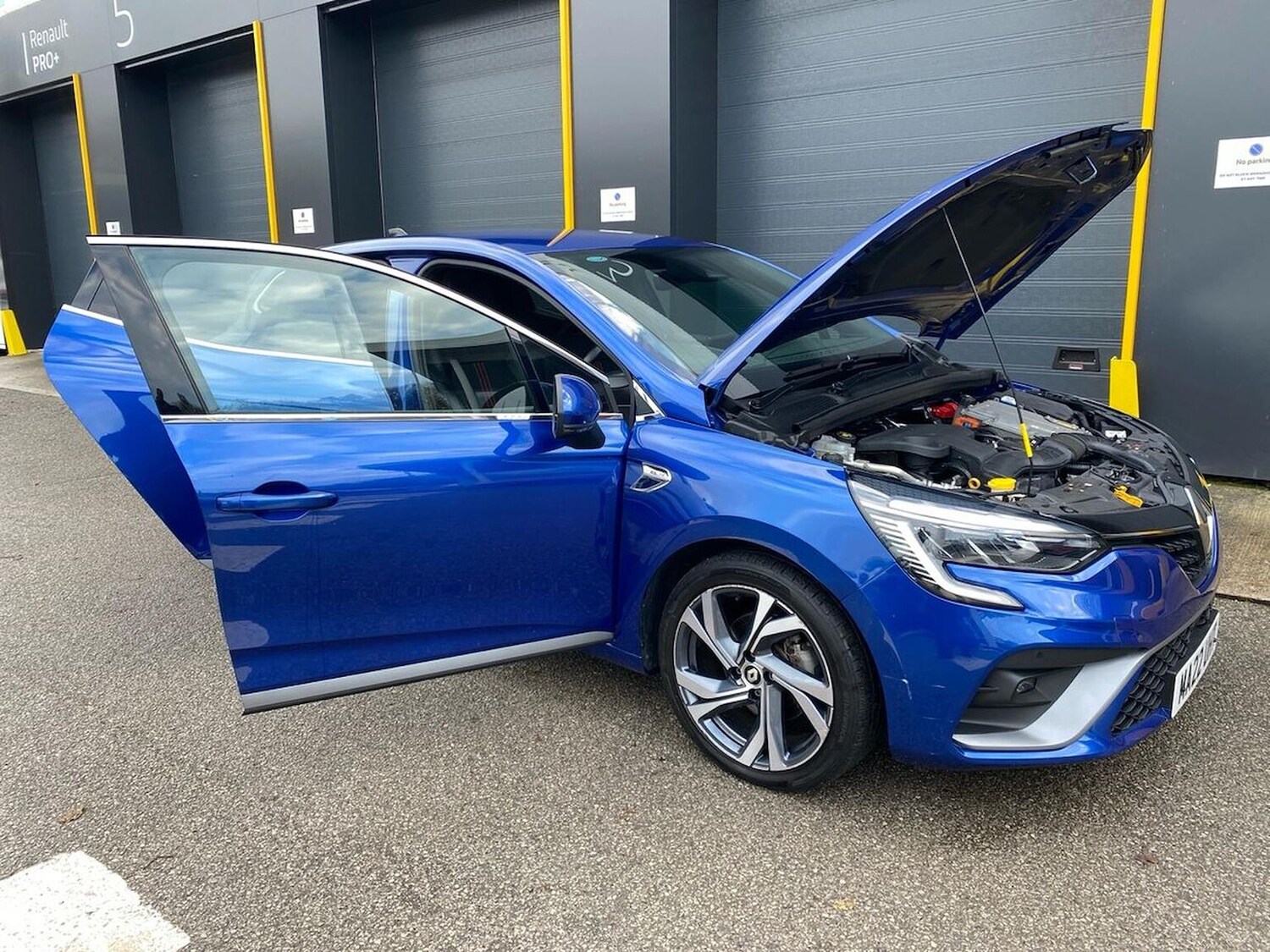 Used Renault Clio 2022 for sale - 76860074: Photo 40