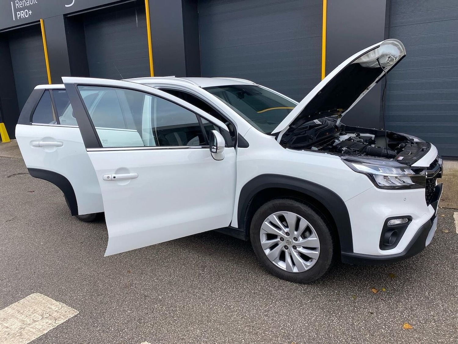 Used Suzuki SX4 S-Cross 2023 for sale - 76450538: Photo 39