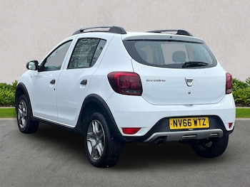 Used Dacia Sandero Stepway 2017 for sale - 78653737: Photo